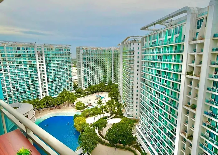 Acadia * Manila